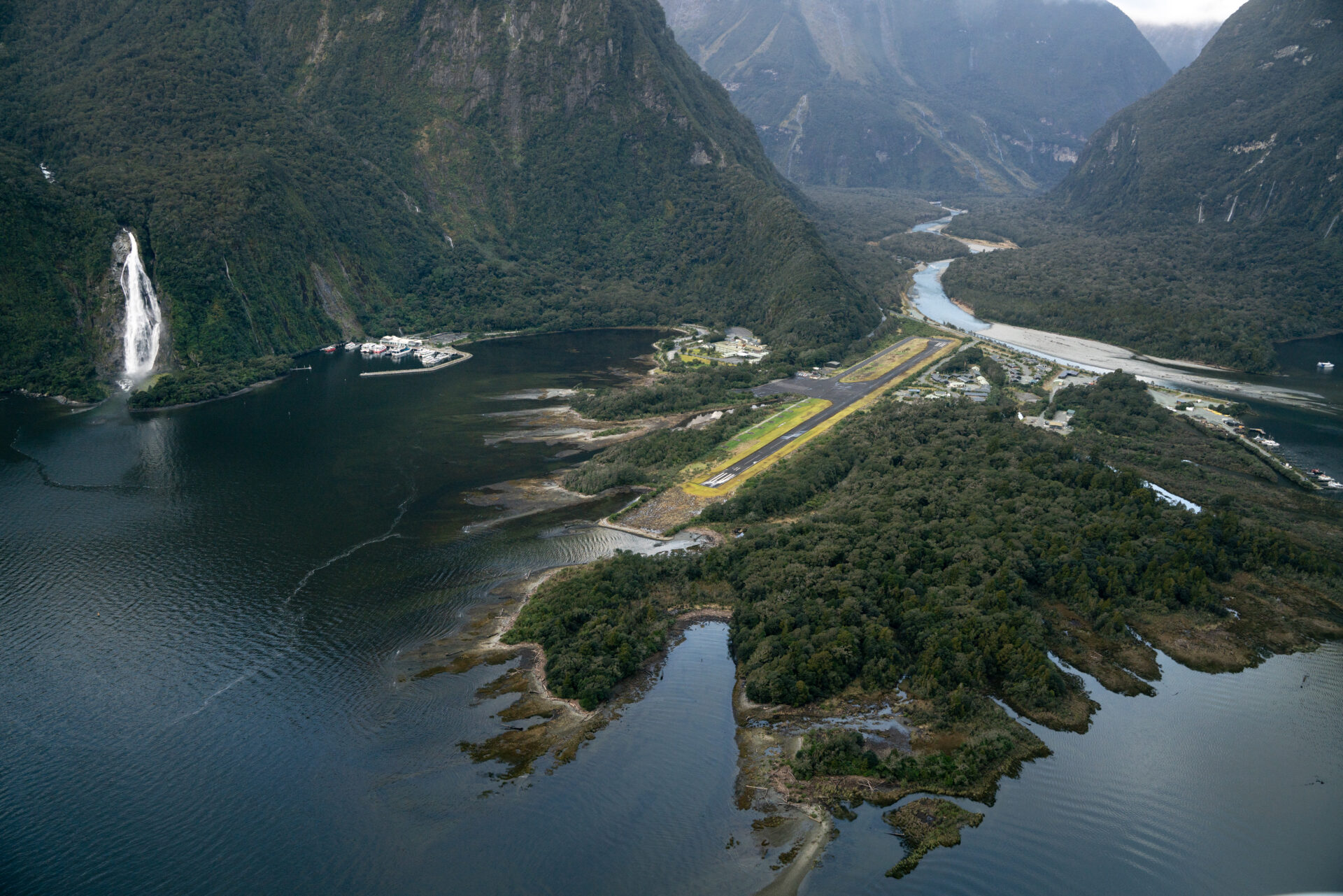 Curated visual reference: Mstl Welcomes Conservation Minister S Decision On Long Term Concession Photo Inspiration